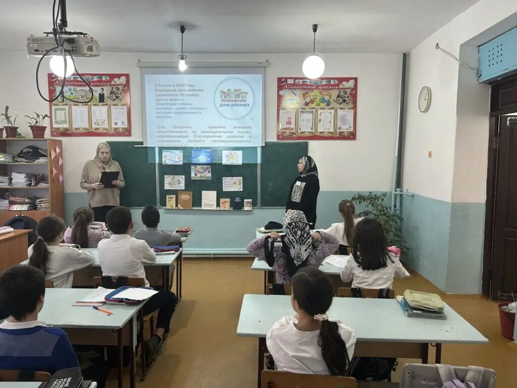 Беседа к Дню правовой помощи детям в селе Мюрего.