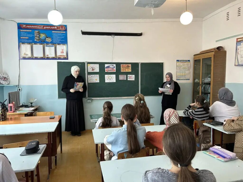 Специалист по работе с семьёй и детьми провела антитеррористическую беседу