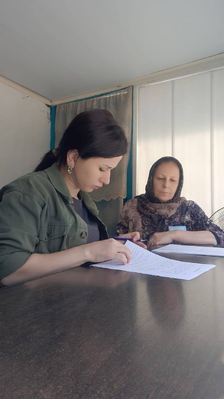 Рабочие будни специалиста по работе с семьей и детьми ГБУ РД КЦСОН в МО «Сергокалинский район»Магомедовой Н.А . Покупка товаров промышленного производства, изучение финансовой грамотности.