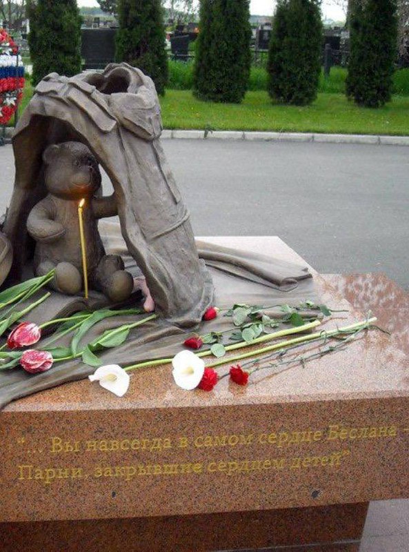Специалист по работе с семьёй и с детьми ГБУ РД КЦСОН в МО «Сергокалинский район»Идрисова Б.провела беседу с получателем социальных услуг.