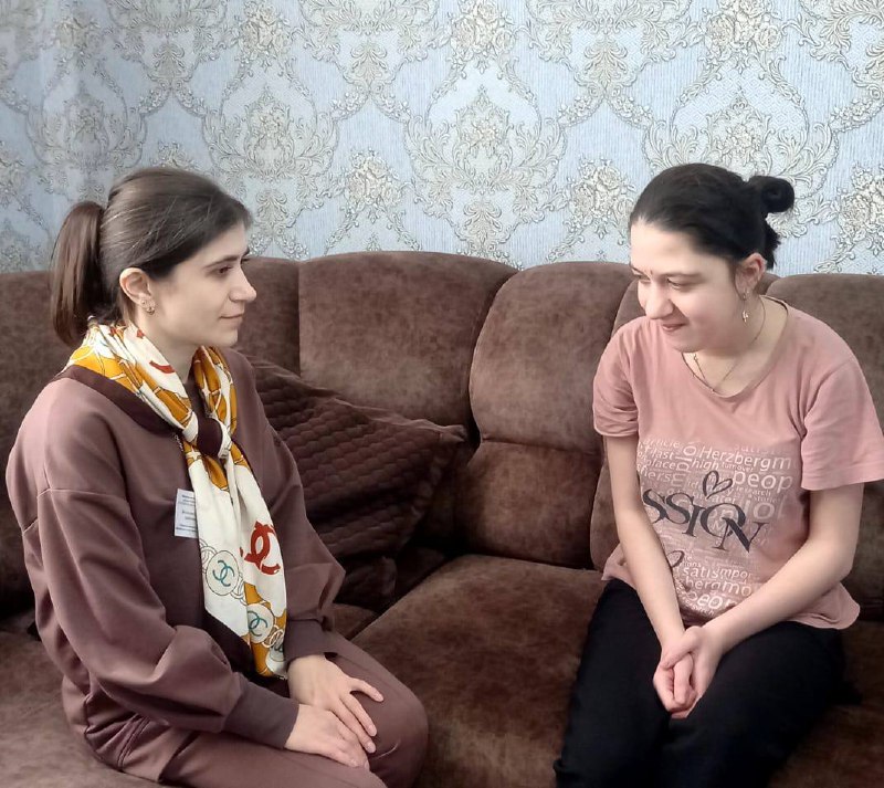 Специалист по работе с семьей и детьми ГБУ РД КЦСОН в МО «Сергокалинский район»Багомедова Патимат. Оказание социальных услуг.
