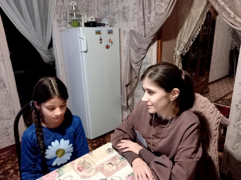 Специалист по работе с семьей и детьми ГБУ РД КЦСОН в МО «Сергокалинский район»Багомедова Патимат. Оказание социальных услуг.
