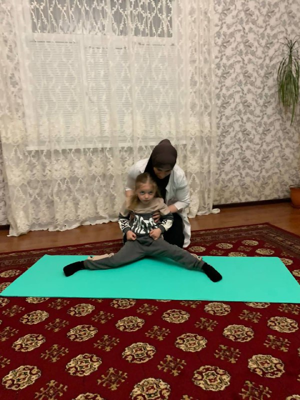 одним из важных средств реабилитации детей, которые страдают церебральными параличами, является лечебная физкультура.