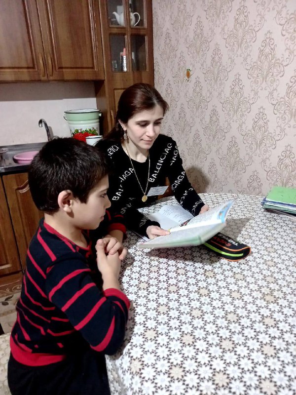 Специалист Багомедова П. посетила подопечного и оказала соц- педагогические услуги.
