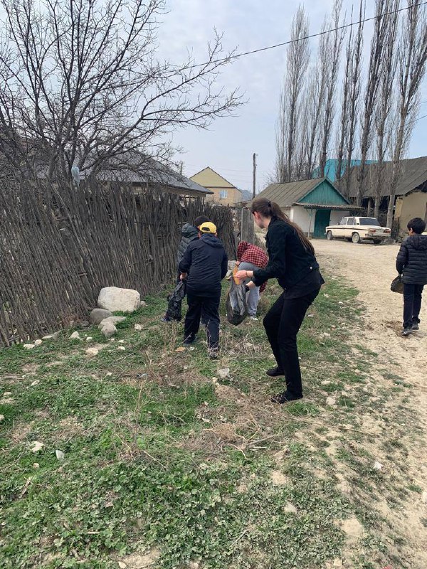Мед сестра по массажу Айгумова Э.Х.приняла участие в общереспубликанском субботнике совместно с «Маммаульской СОШ»