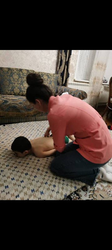 Массаж ног способен возвратить чувствительность пальцам, улучшить их двигательную способность, снять отечность и расслабить мышцы стоп.