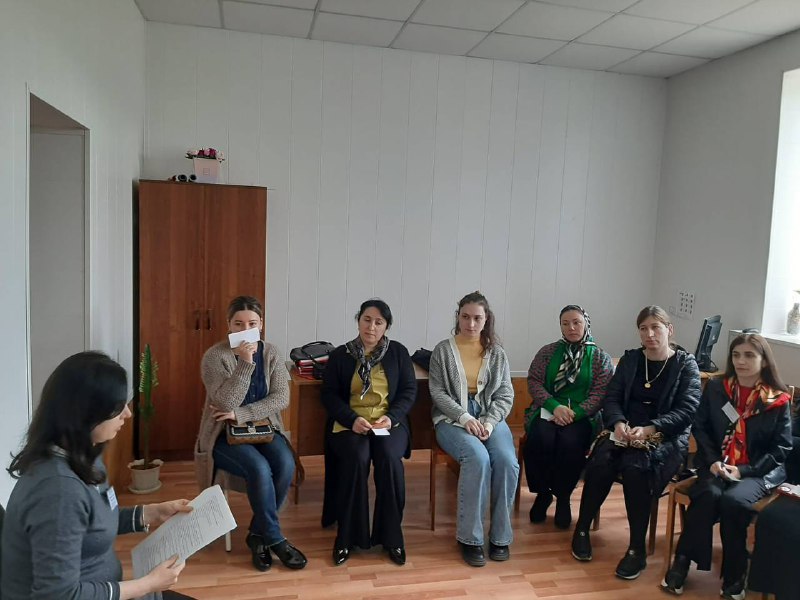 Психолог Мутаева А. провела для работников Центра тренинг-занятие по преодолению и профилактике синдрома профессионального выгорания.