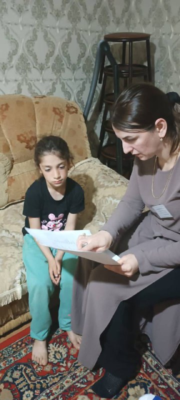Специалист по работе с семьёй и детьми Багомедова Замира.