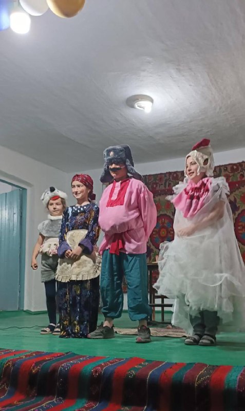 Совместно с работниками Дома культуры специалисты по работе с семьей и детьми провели мероприятие на День защиты детей ❤️. Были приглашены наши детки с детского сада.