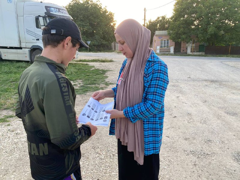 Специалист по работе с семьёй и детьми Алиева М. Поддержали акцию ,,мы против наркотиков ,,