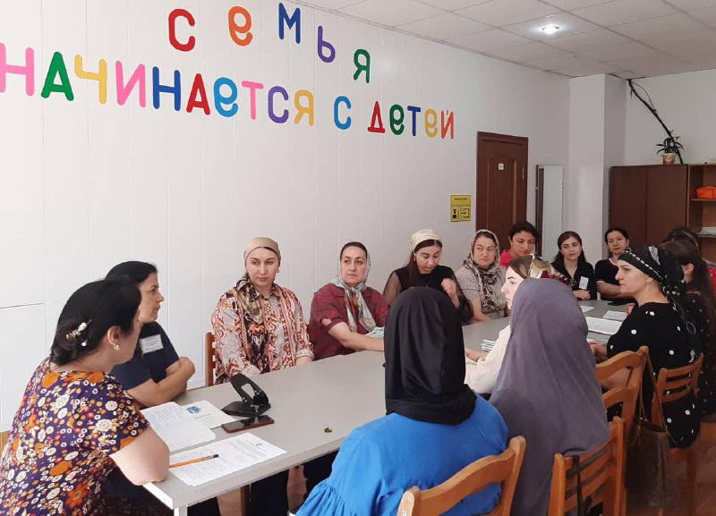 🔷✔️Сегодня заведующие Отделения социального обслуживания на дому детей и семей с детьми Абакарова К.Р. И Мусаева С.М. провели совещание