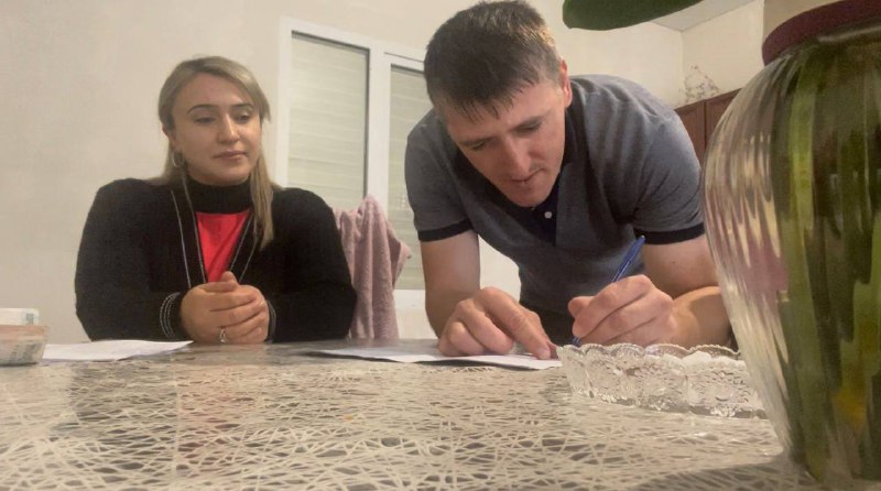 🌱Специалист по работе с семьей и детьми, Муртазалиева Раисат, посетила семью, находящуюся в трудной жизненной ситуации (ТЖС), и оказала им материальную помощь от Всероссийского общества инвалидов.