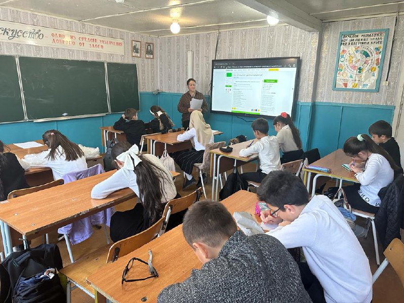 ✅Психолог Центра Шихшабекова Муршидат, провела тестирование учеников 5-10 классов с несколькими целями: