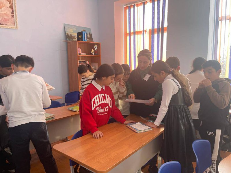 ☑️Специалист Джалилова Марзият провела мероприятие ко Дню правовой помощи детям в СОШ №1.