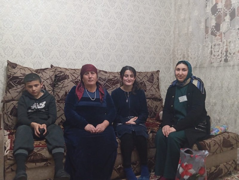💥В рамках Дня инвалида, специалисты Центра посетили своих подопечных, чтобы поздравить их с Днём инвалидов и предоставить им необходимую материальную помощь.