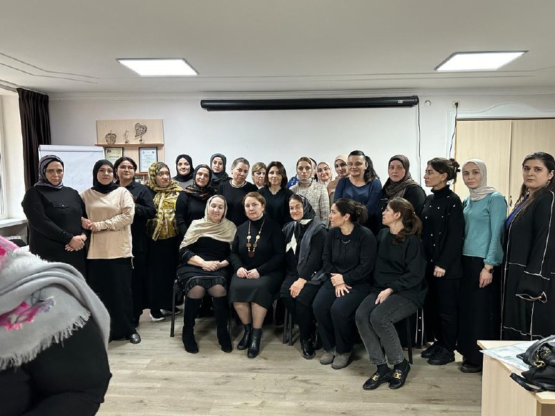 ✅07.12.2023 года психолог Комплексного центра Сергокалинского района, Шихшабекова Муршидат, приняла участие в семинаре для специалистов учреждений социального обслуживания Министерства труда РД.