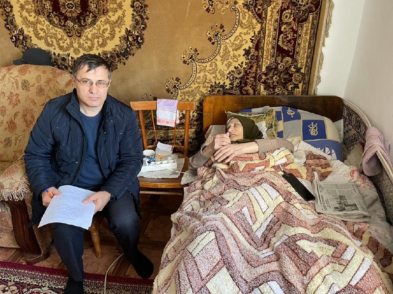 👥Мобильная бригада комплексного центра социального обслуживания Сергокалинского района посетила Магомедову Зубалжат С., инвалида 1 группы, 20.10.1940 года рождения, проживающую в с. Балтамахи.
