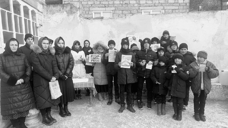 🔺Специалисты по работе с семьёй Замира Багомедова и Айгумова Эльмира провели акцию "Блокадный хлеб" приуроченную к 80-летию полного освобождения Ленинграда от фашистской блокады.