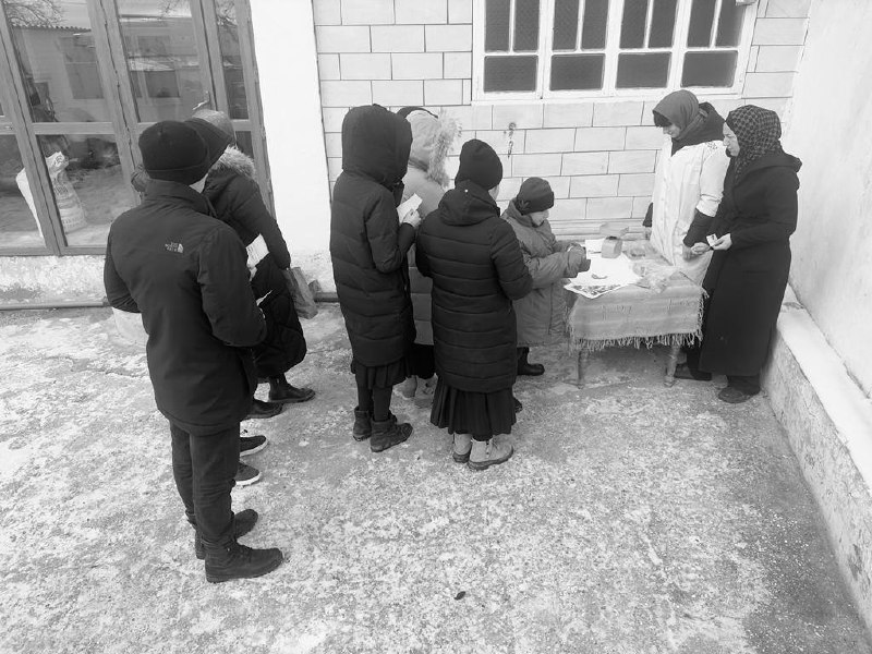 🔺Специалисты по работе с семьёй Замира Багомедова и Айгумова Эльмира провели акцию "Блокадный хлеб" приуроченную к 80-летию полного освобождения Ленинграда от фашистской блокады.
