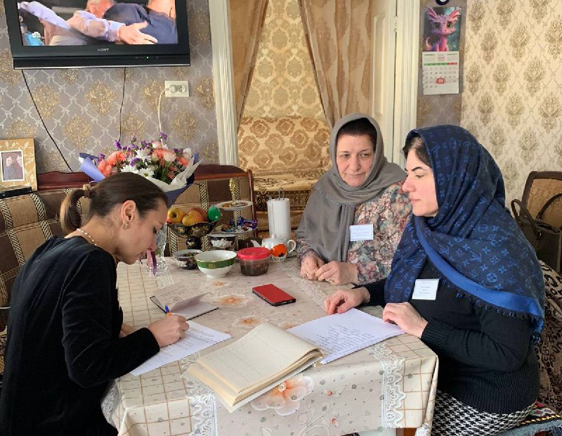 👥Специалисты отделения социального обслуживания на дому граждан пожилого возраста и инвалидов, Алиева Раисат и Бибулатова Марьям, посетили Магомедову Ханумчакар, которая является инвалидом 1 группы.