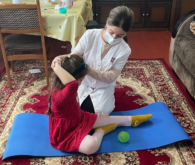 📌Будни инструктора ЛФК, Лечебной Физкультуры и Коррекционной Гимнастики, Алишейховой Заиры, проходят в динамичном режиме и включают в себя разнообразные задачи и активности.