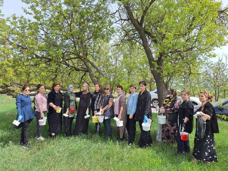 🌳🧹Сегодня дружный коллектив комплексного центра соцобслуживания Сергокалинского района принял активное участие в общереспубликанском субботнике!