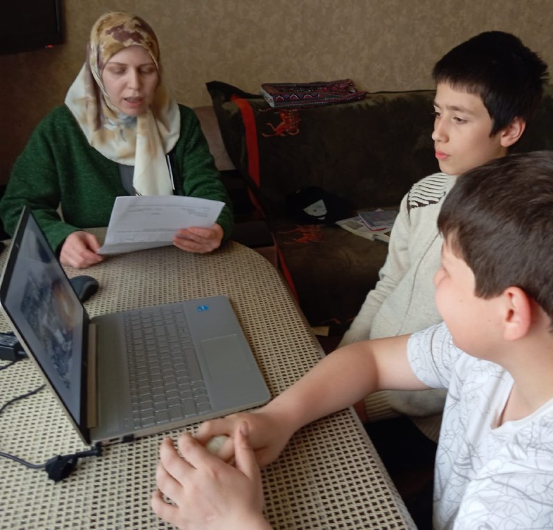 ✅Специалисты по работе с семьей и детьми, Джупанова Ханум и Алиева Максалина, провели беседу с подопечными ко Дню памяти о Чернобыльской катастрофе.