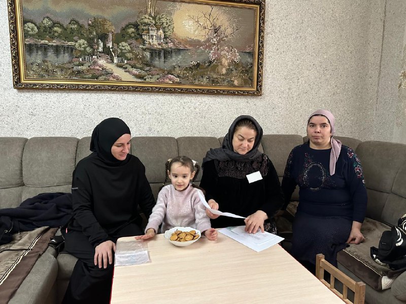 📌Работая с новыми получателями социальных услуг, специалисты отделения, Алгасанова М.