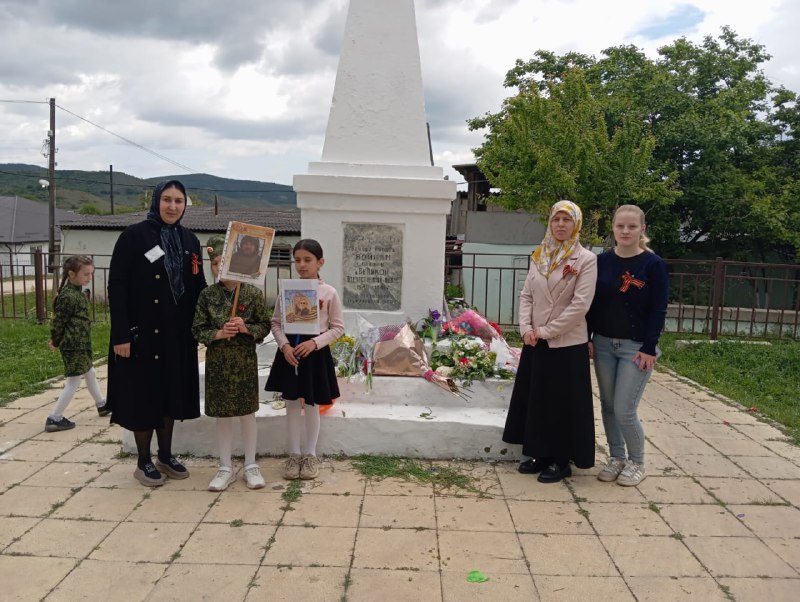 💥🎗🪖Специалисты Алиева Хадижат, Абдуллаева Зухра и Джупанова Ханум активно приняли участие в мероприятии, посвященном Дню Победы в с. Кичи Гамри.