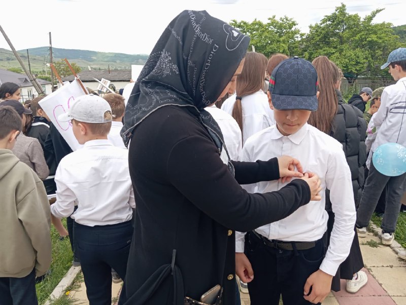 💥🎗🪖Специалисты Алиева Хадижат, Абдуллаева Зухра и Джупанова Ханум активно приняли участие в мероприятии, посвященном Дню Победы в с. Кичи Гамри.