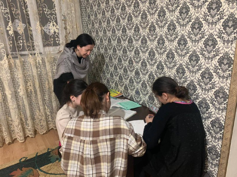 Социальные педагоги Отделения Семьи и детей ГБУ РД КЦСОН в МО «Сергокалинский район»Алишихова Р.А. и Бибулатова М. оказали педагогическую помощь своим подопечным