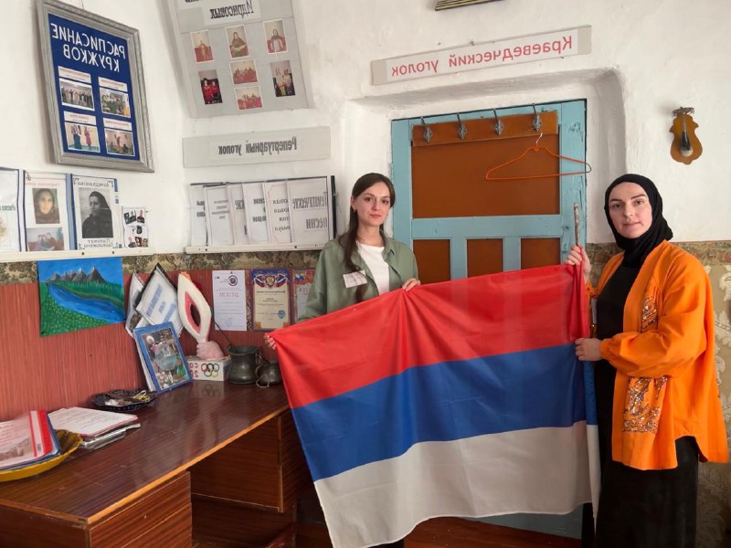 ✔️Специалист по работе с семьей и детьми Багомедова З. и медсестра по массажу Айгумова Э. провели мероприятие посвященное данному празднику.