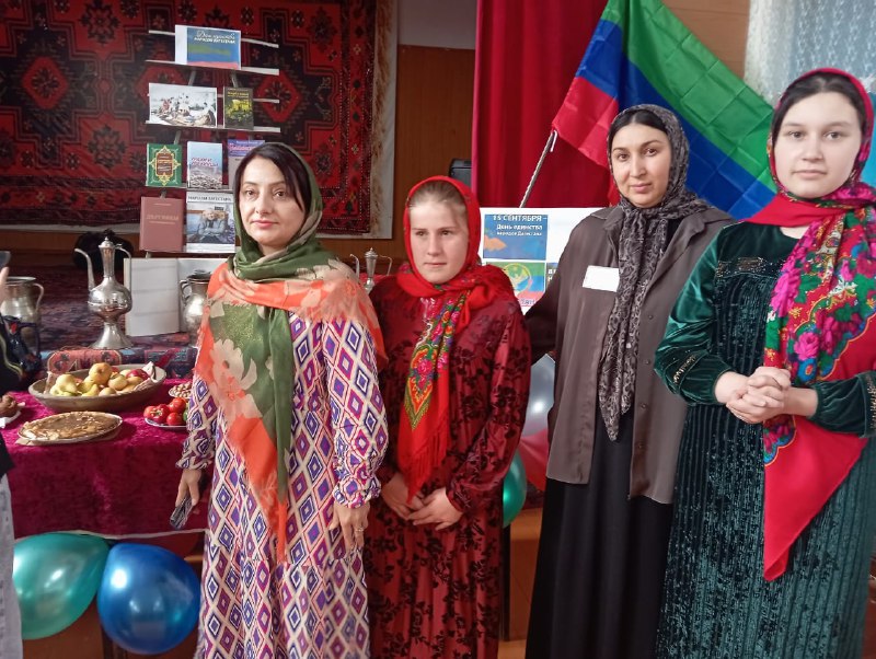 🤝Специалисты по работе с семьёй и детьми Джупанова Ханумчакар и Абдуллаева Зухра провели мероприятие, посвящённое ко Дню единства народов Дагестана.