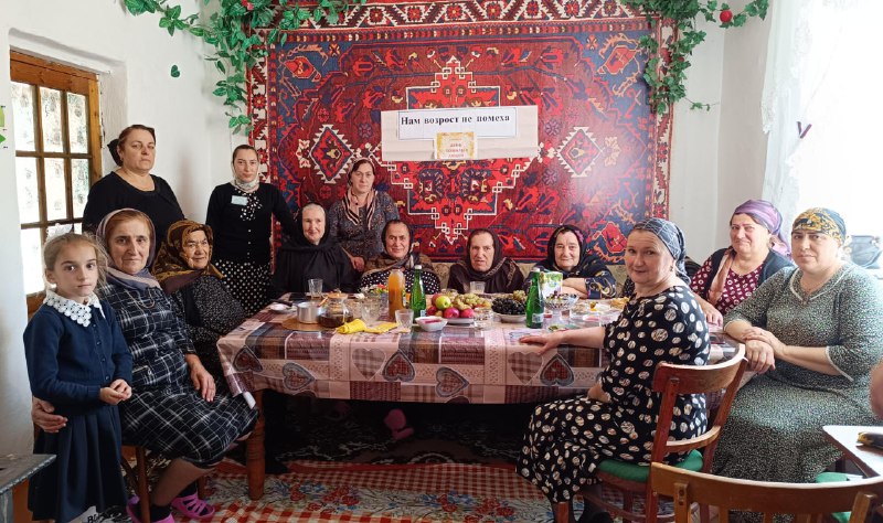 💥Социальные работники с. Бурдеки поздравили своих подопечных с Международным днем пожилых людей.