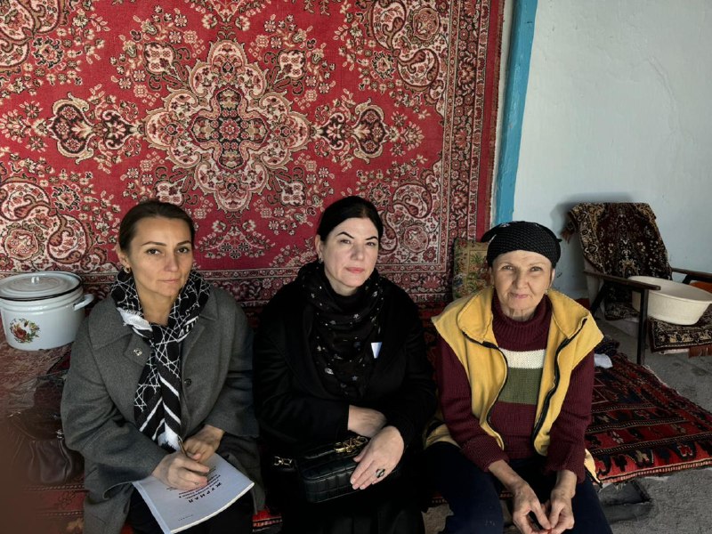 💥Будни специалистов отделения социального обслуживания на дому граждан пожилого возраста и инвалидов, Алиевой Раисат и Бибулатовой Марьям.
