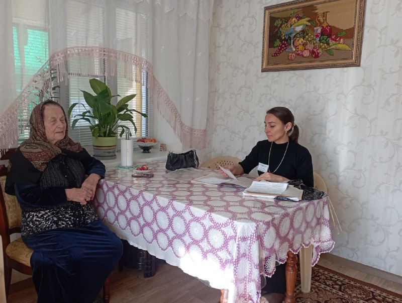 👥Рабочие будни специалиста Алиевой Раисат в рамках регулярного обхода подопечных соцработников.