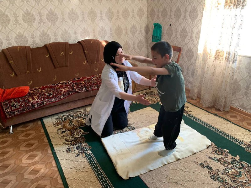 Будни инструкторе по ЛФК (Алгасанова Марина) Лечебная физическая культура – метод лечения, использующий средства физической культуры с лечебно-профилактической це- лью для восстановления здоровья и трудоспособности организма, предупреждения осложнений и п