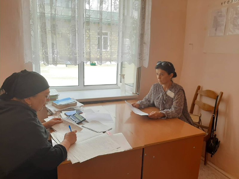 Специалисты по социальной работе Мусаева С.М. и Алиева Р.Г.посетили семью военнослужащего,погибшего во время специальной военной операции на Украине Халимбекова Исы Р. Была проведена социально-правовая консультация.