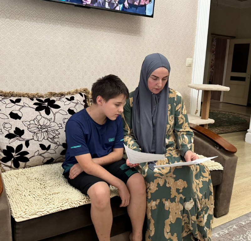 📌Специалист по работе с семьёй и детьми Багомедова Замира провела беседу на тему «Родной язык – душа народа».