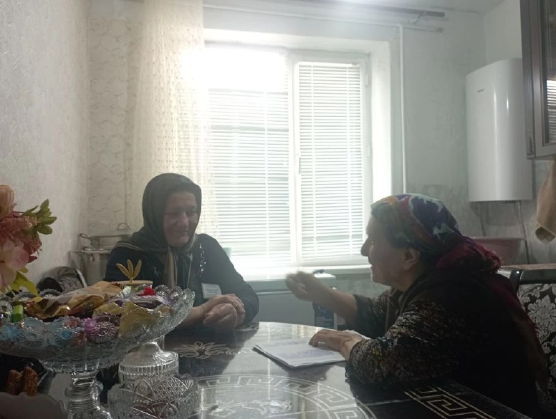 Рабочие будни специалистов центра социального обслуживания населения